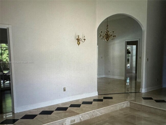 Building Photo - 15030 SW 89th Ave