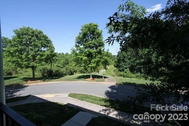 Building Photo - Beautiful 4 beds 3.5 baths in Baxter Village