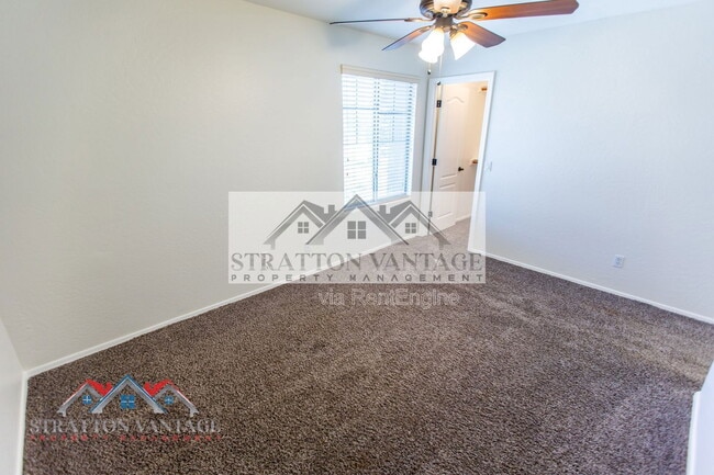 Building Photo - 1247 S Emmett Dr