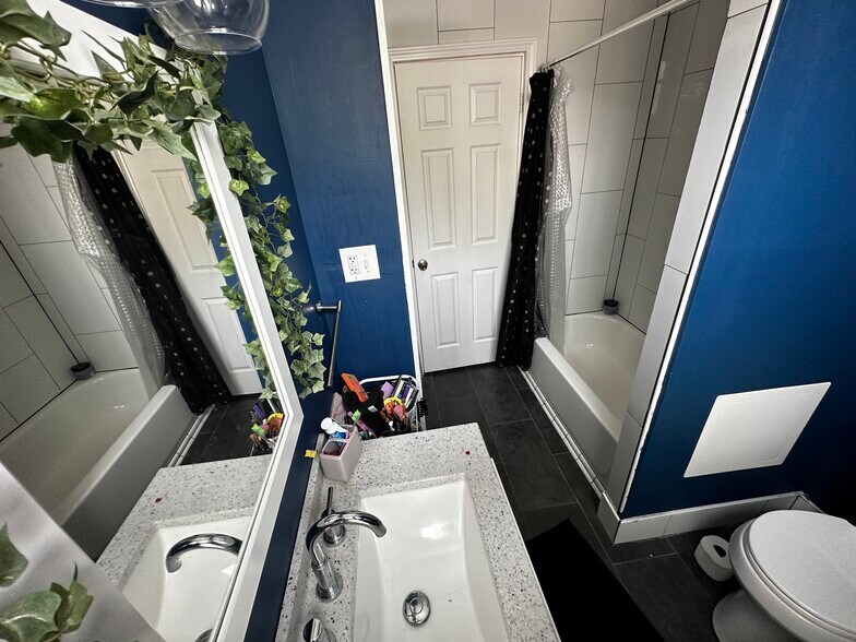 Bathroom - 1204 Delaware Ave