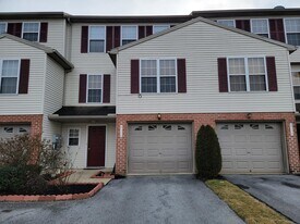 Building Photo - 2006 Greystone Dr