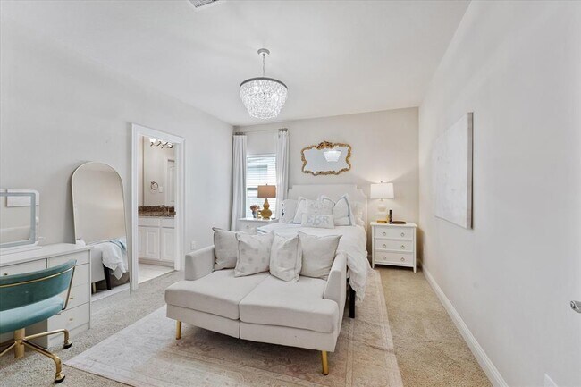Building Photo - 5823 Stratton Wds Dr