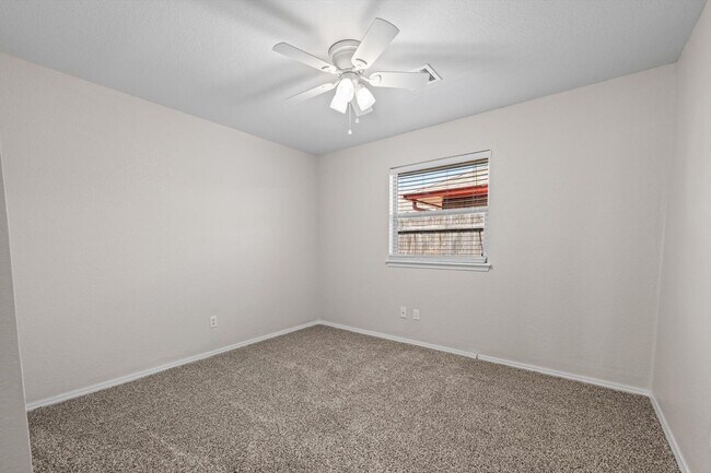 Building Photo - Two reasons to stop scrolling: the schools and the bathrooms. 3/2/2 Home in Putnam City Northaven...