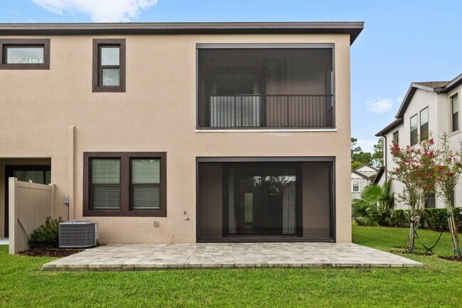 Building Photo - Estancia 3-Bed Retreat in Wesley Chapel wi...