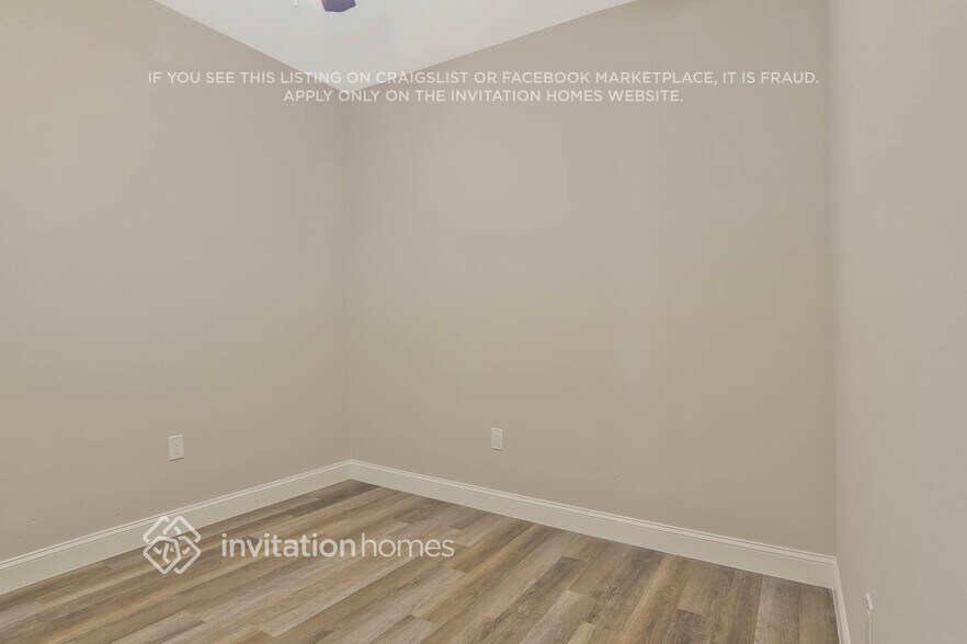 Building Photo - 7945 Riffle Ln