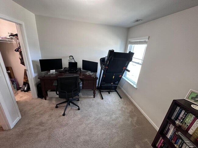 Building Photo - 784 Amarra Dr