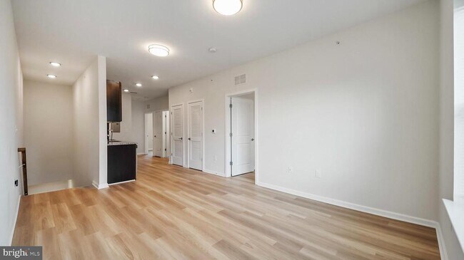 Building Photo - 5608 Bucknell Rd