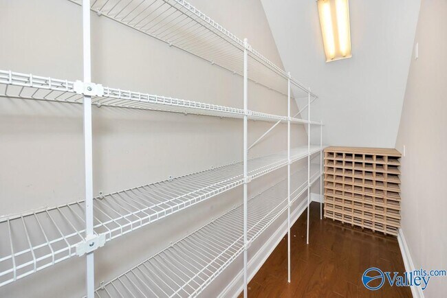Building Photo - 4706 Old Maple Ct