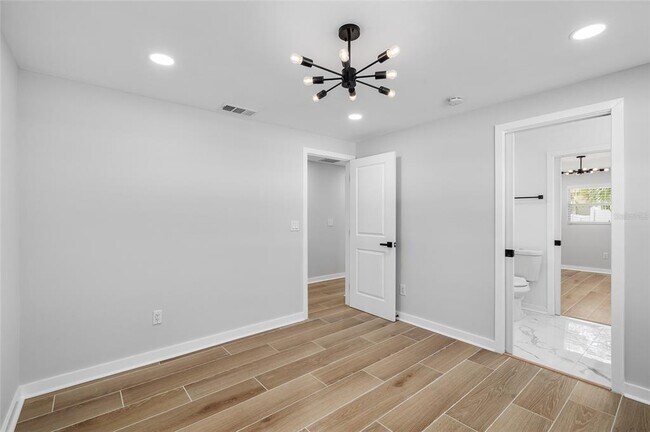 Building Photo - 2306 S San Jose Cir