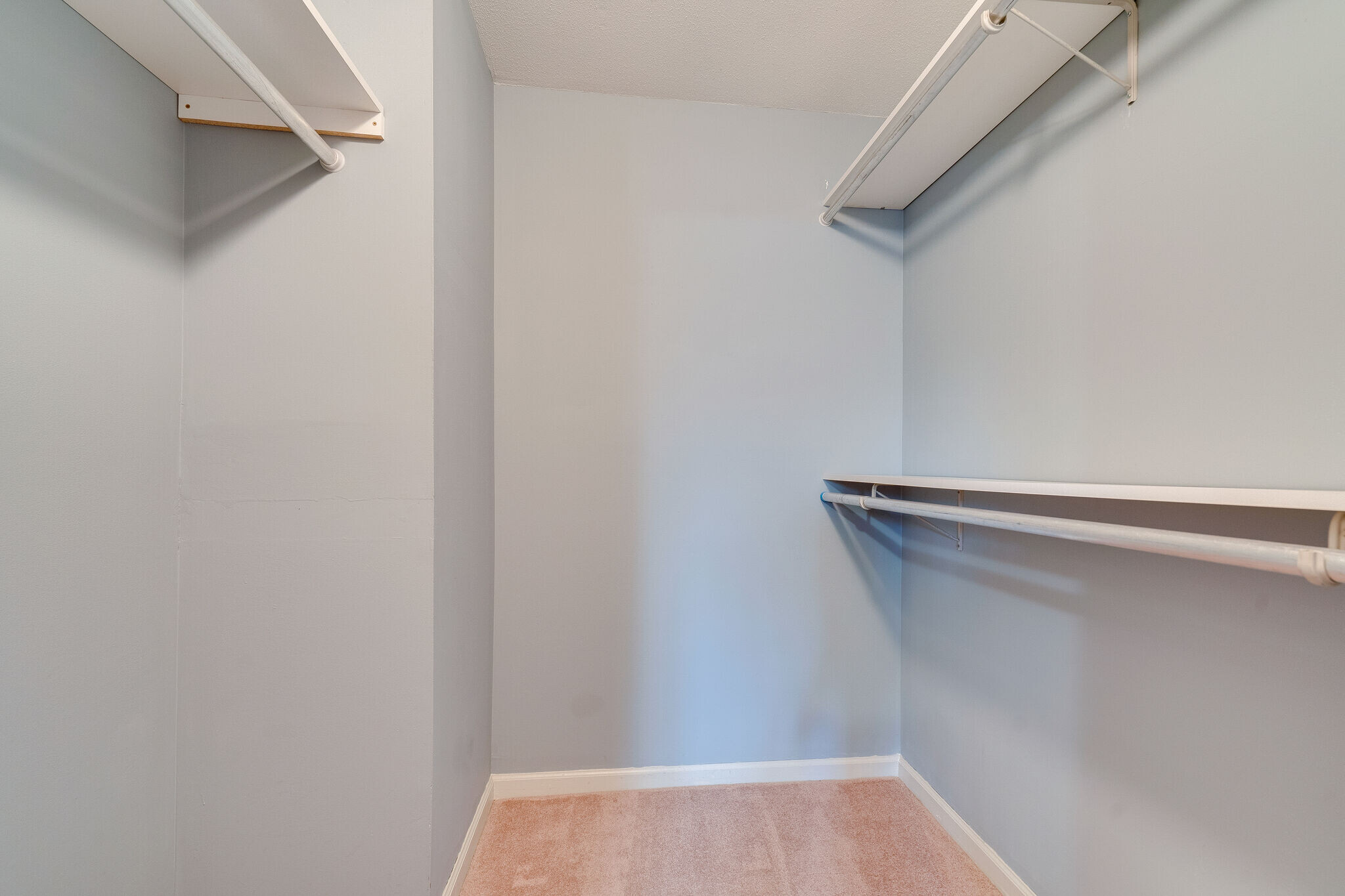 Large Walk in closet in Master. - 1280 Middle Tennessee Blvd