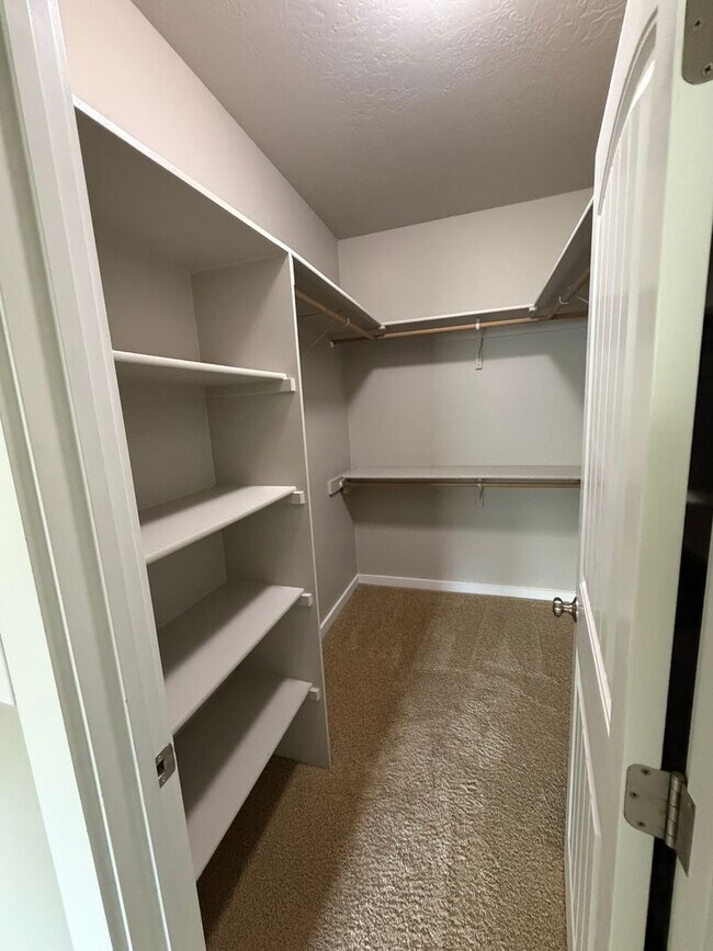 Building Photo - Jayden Village Sub: 4 Bedroom 2 Bath with Community Pool Ten Mile and Ustick