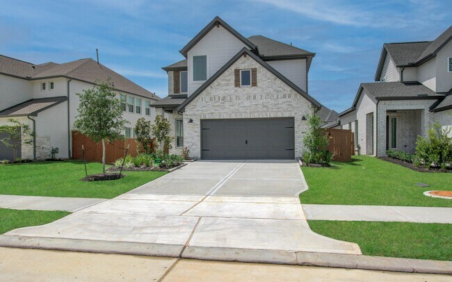 Building Photo - 24811 Harrow Mdw Dr