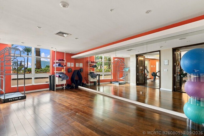 Building Photo - 550 Okeechobee Blvd