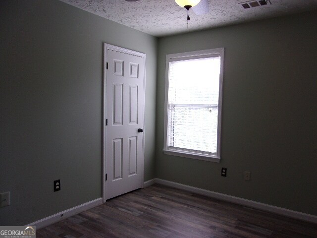 Building Photo - 340 Twin Point Way