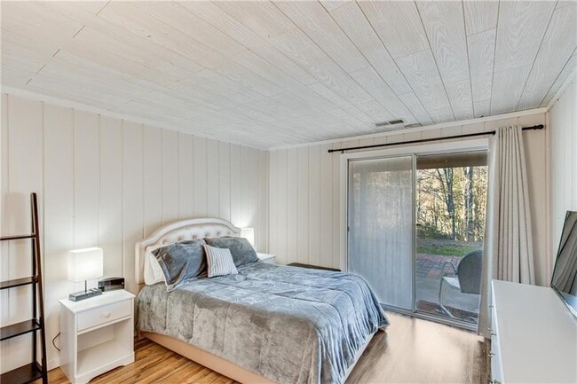 Building Photo - 3 Berkshire Ln