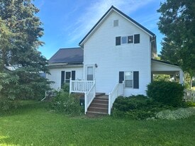 Building Photo - 9777 State Rd