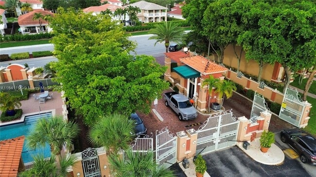 Building Photo - 6103 NW 116 Pl