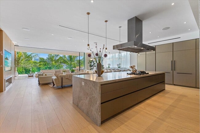 Building Photo - 1510 W 23rd St