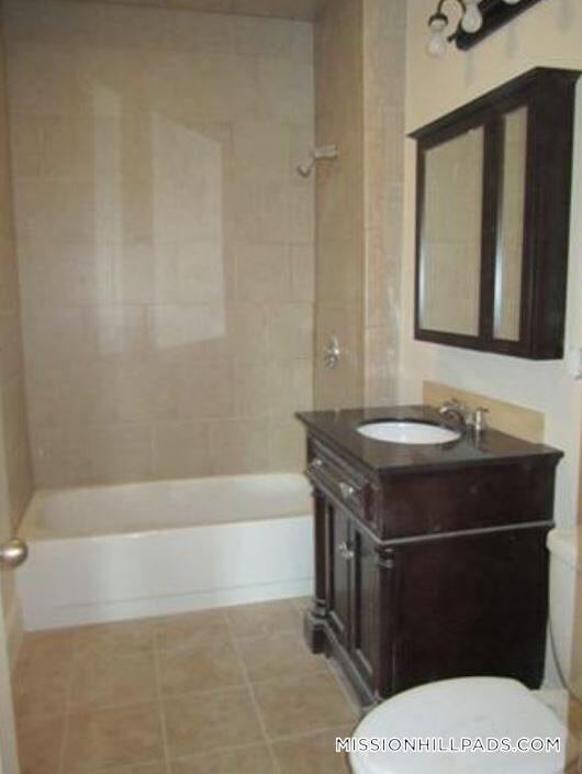 Building Photo - 107 Fisher Ave