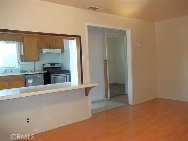 Building Photo - 6552 Mitchell Ave