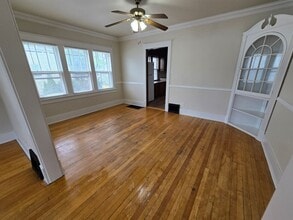 Building Photo - 1109 Dousman St
