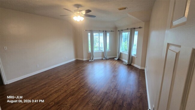 Building Photo - 7239 Foxbrook Dr