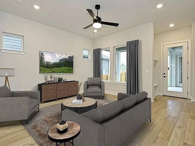 Building Photo - 5806 Rangeland Rd