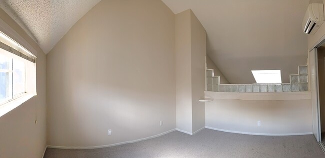 loft bedroom - 1097 Blanche St