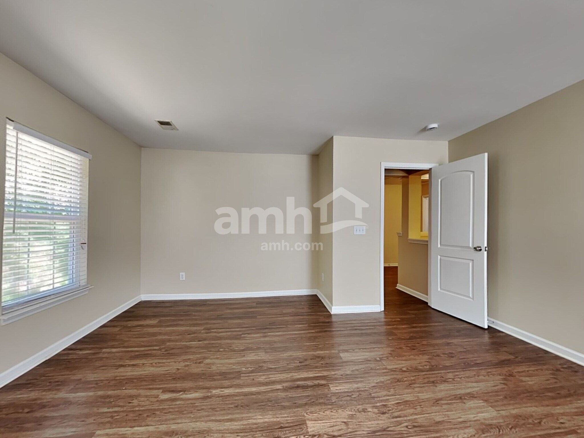 Building Photo - 138 Graduate Ln