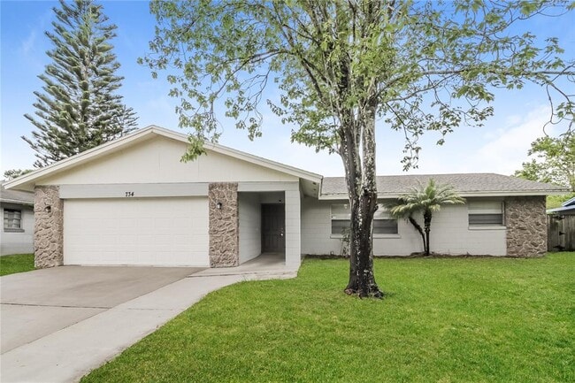 Primary Photo - 734 Dunhill Dr