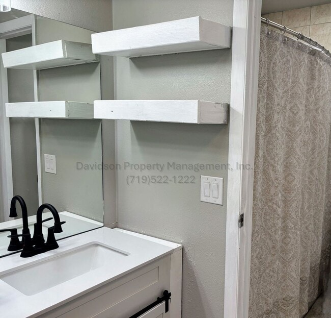 Building Photo - 7340 Waterwheel St