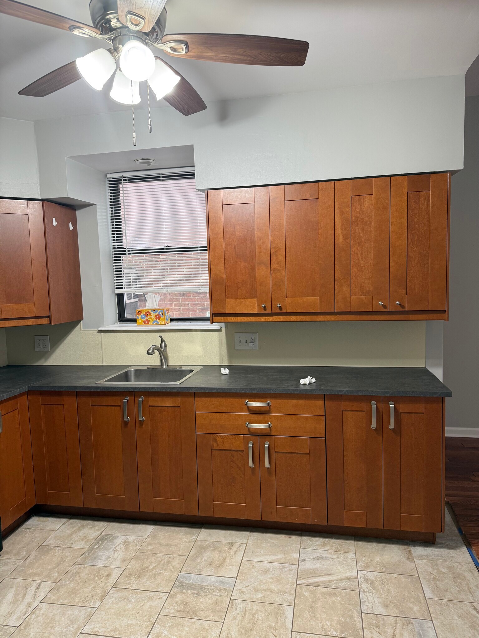 Building Photo - 1217 Snyder Ave