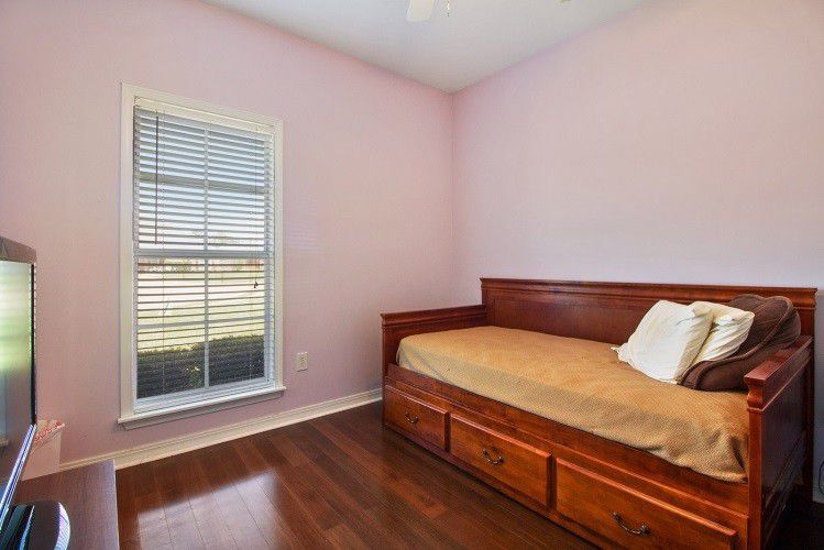 Guest Bedroom #2 - 106 Hanover Cove