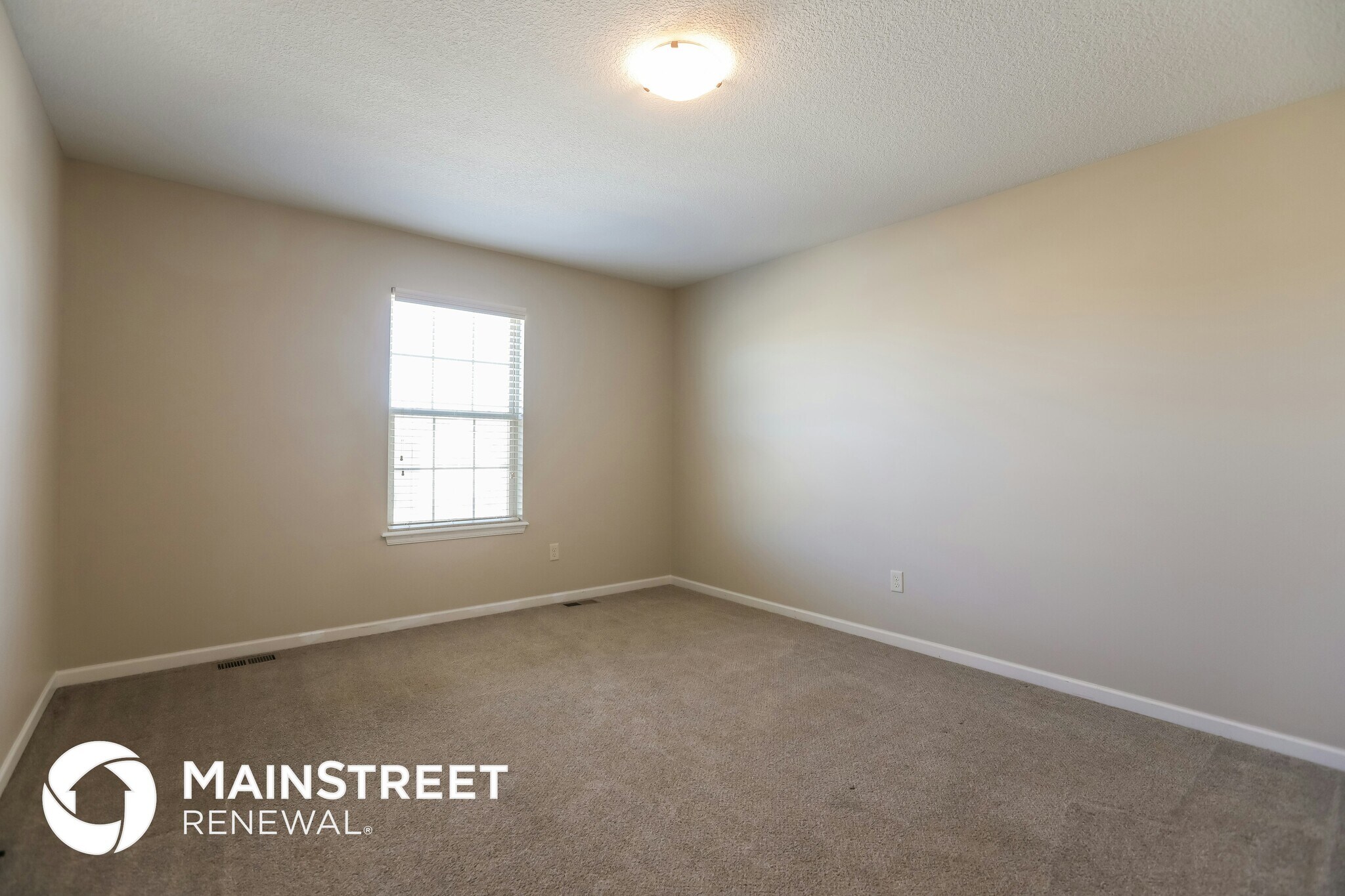 Building Photo - 505 192nd St