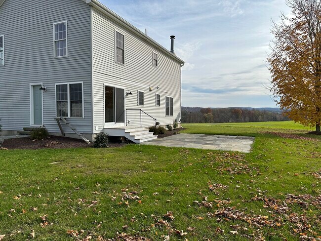 Building Photo - 91 Courts Ln