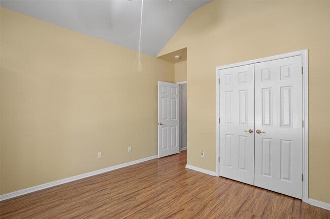 Building Photo - 16004 Double Eagle Dr