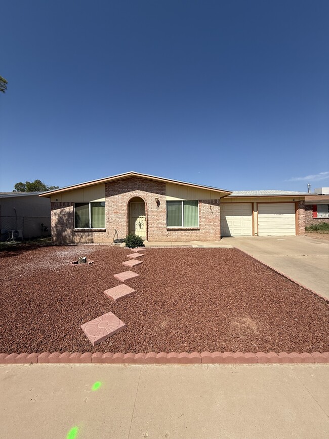 Building Photo - 10709 Opalstone St