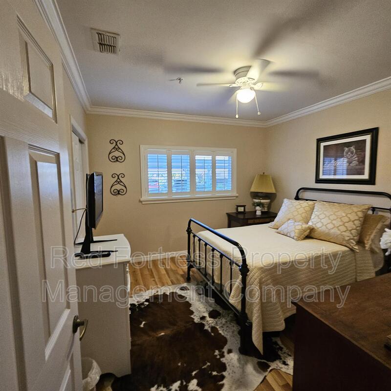 Building Photo - 14771 Hole in 1 Cir