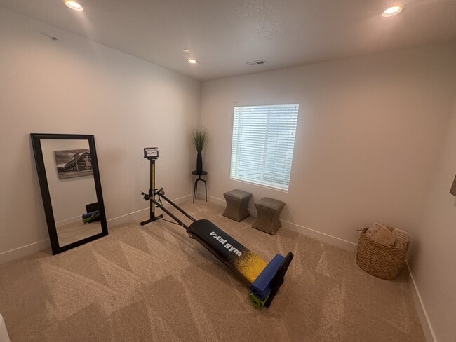 Building Photo - 1712 S 1160 E