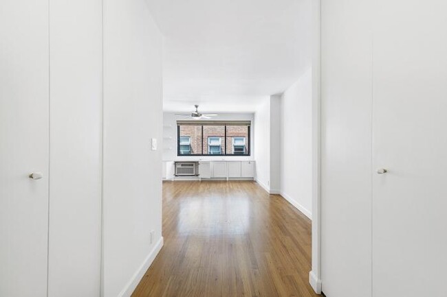 Building Photo - 0 bedroom in New York NY 10011