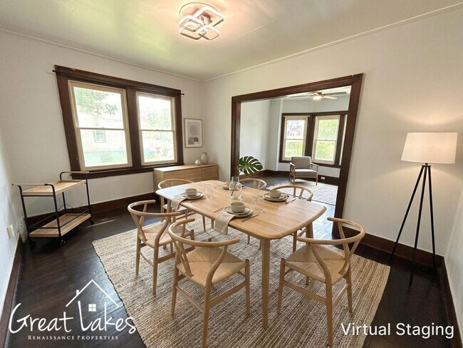 Building Photo - Cozy 2 Bedroom 1 Bathroom now available for rent!