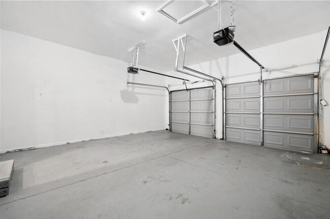 Building Photo - 10895 Glenbarr Dr