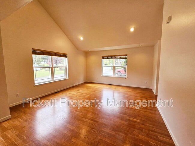 Building Photo - 5206 Del Tormey Pl SE