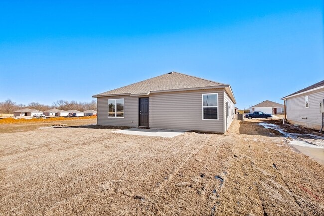 Building Photo - Home Sweet Home