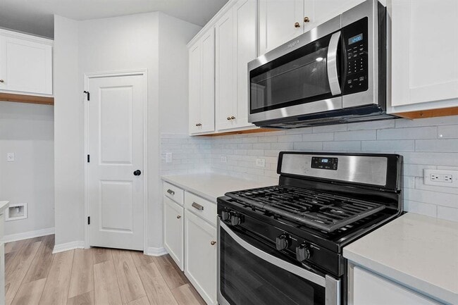 Building Photo - 2807 Rustic Hills Dr