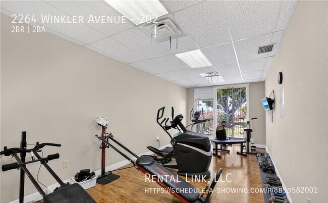 Building Photo - 2264 Winkler Ave