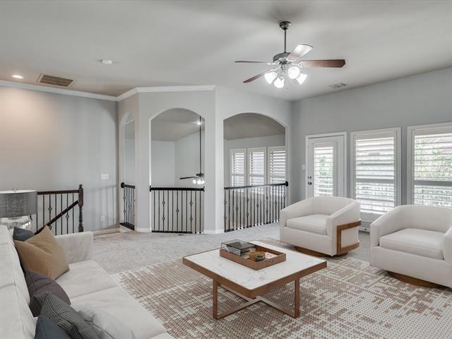 Building Photo - 6067 Chippewa Trail