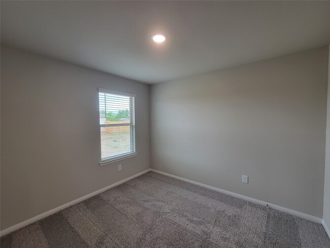 Building Photo - 11736 Whirlaway Dr