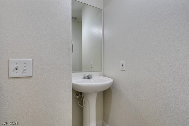 Building Photo - 5938 Sakhalin Ave