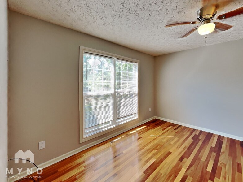 Building Photo - 148 Bingham Cir